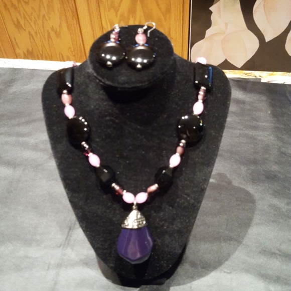 Necklace & Earring Set - Picture 1 of 10